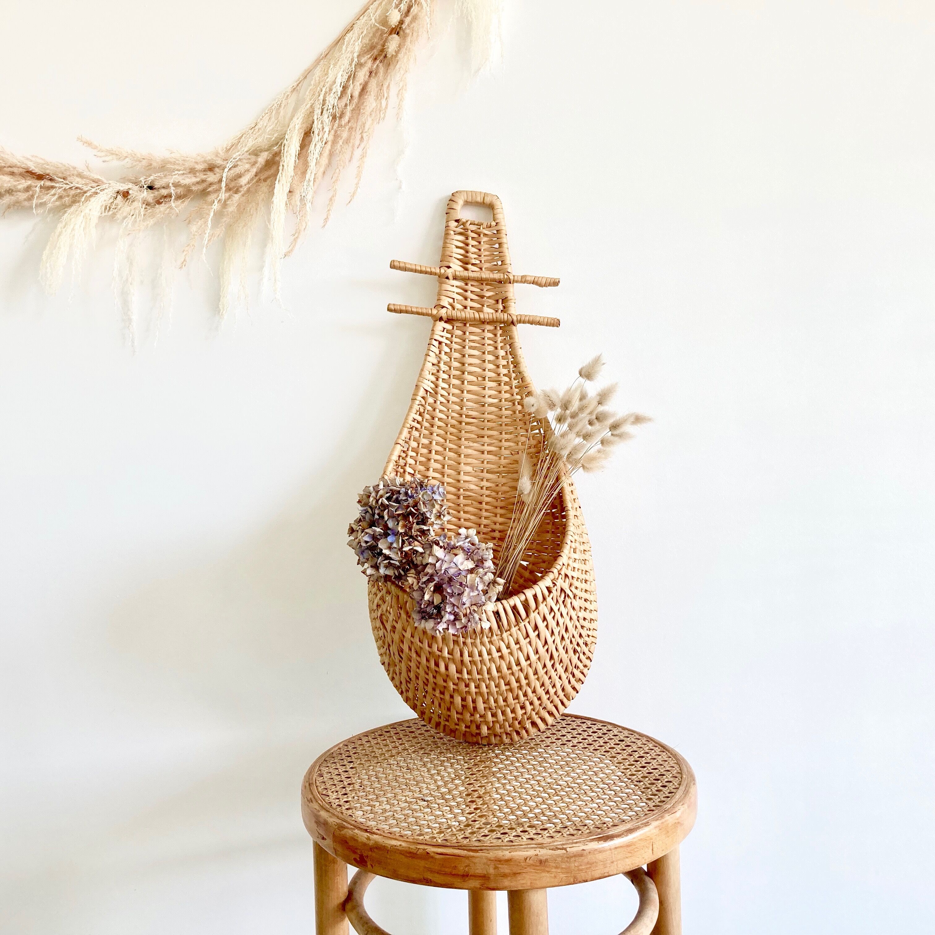 Hanging basket wall decoration