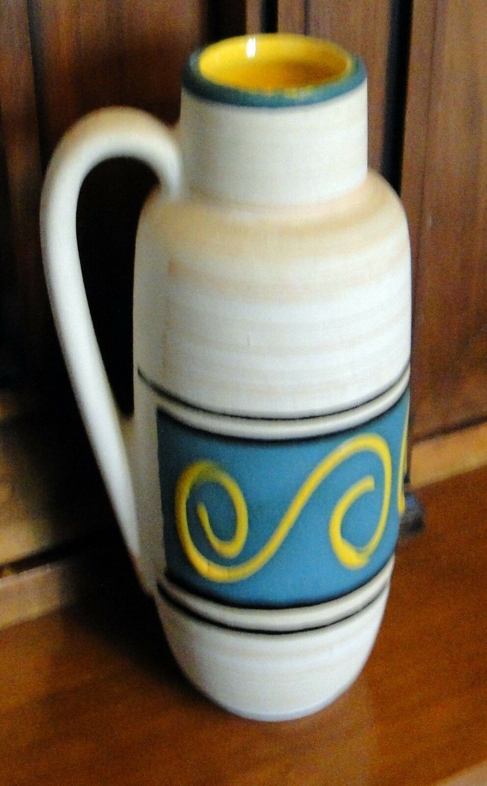 Ceramic vase matte bottom and decor enamels