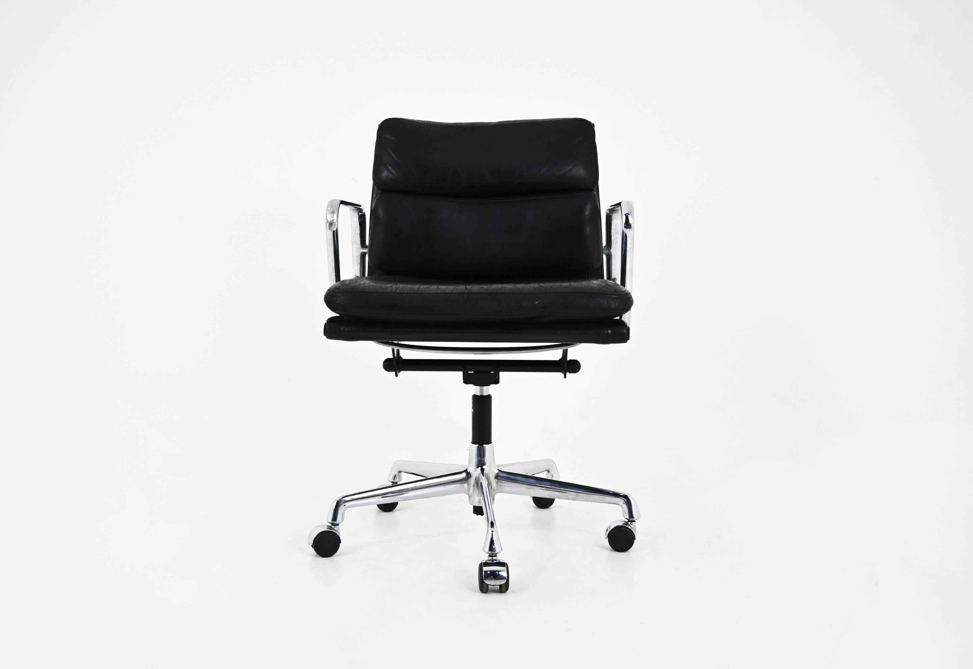 Chaise de bureau par Charles & Ray Eames pour Vitra, 1970s