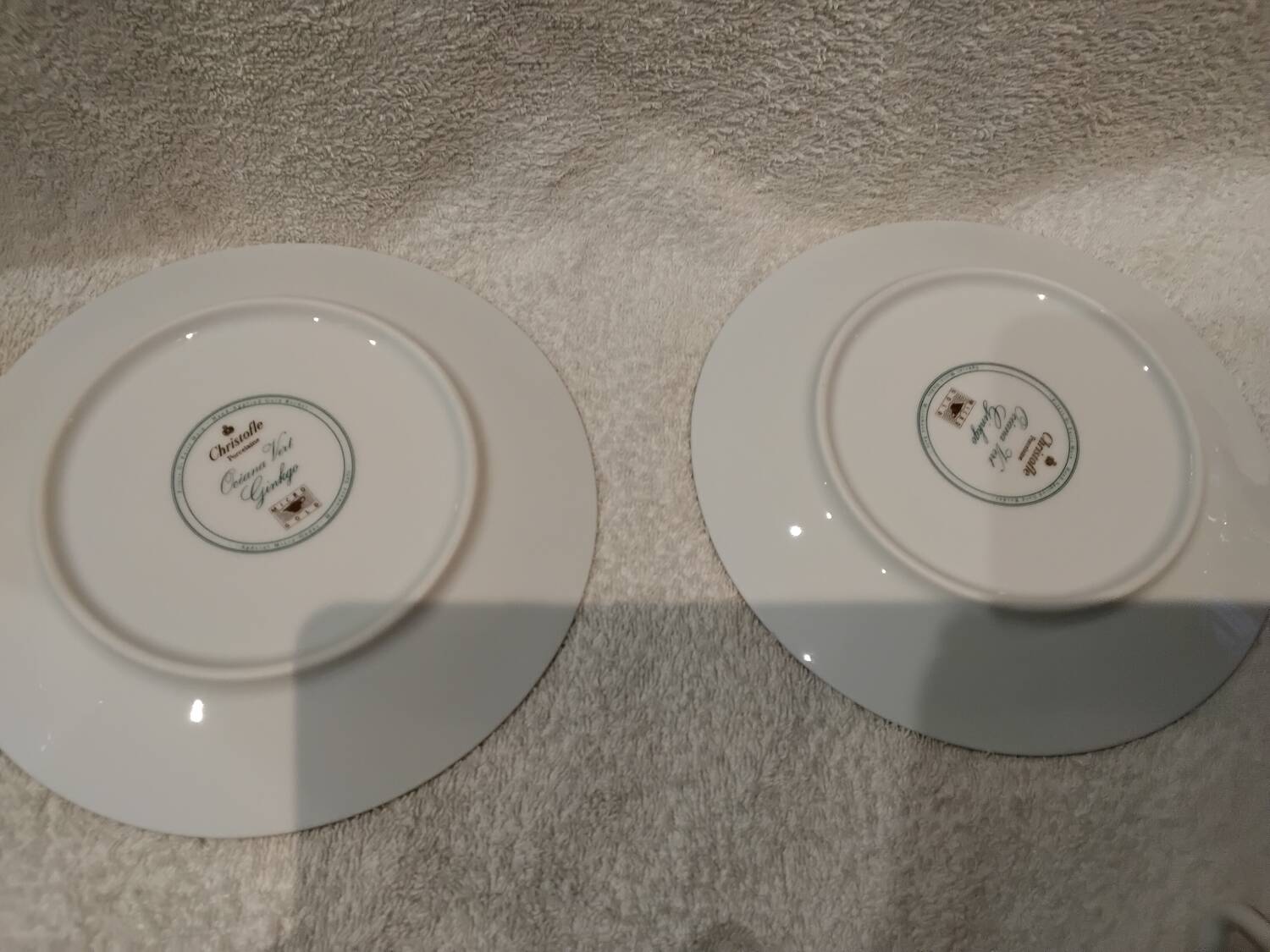 2 breakfast cups, 2 saucers, porcelain Christofle Oceana green.