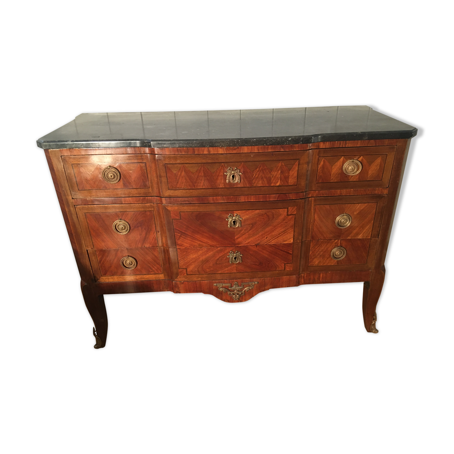 Transition dresser