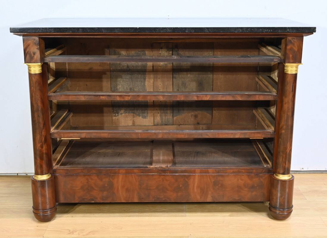 Mahogany chest of drawers, Empire period – Early 19th century
