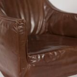 Lintello. Pair of camel leather armchairs. 1970s.