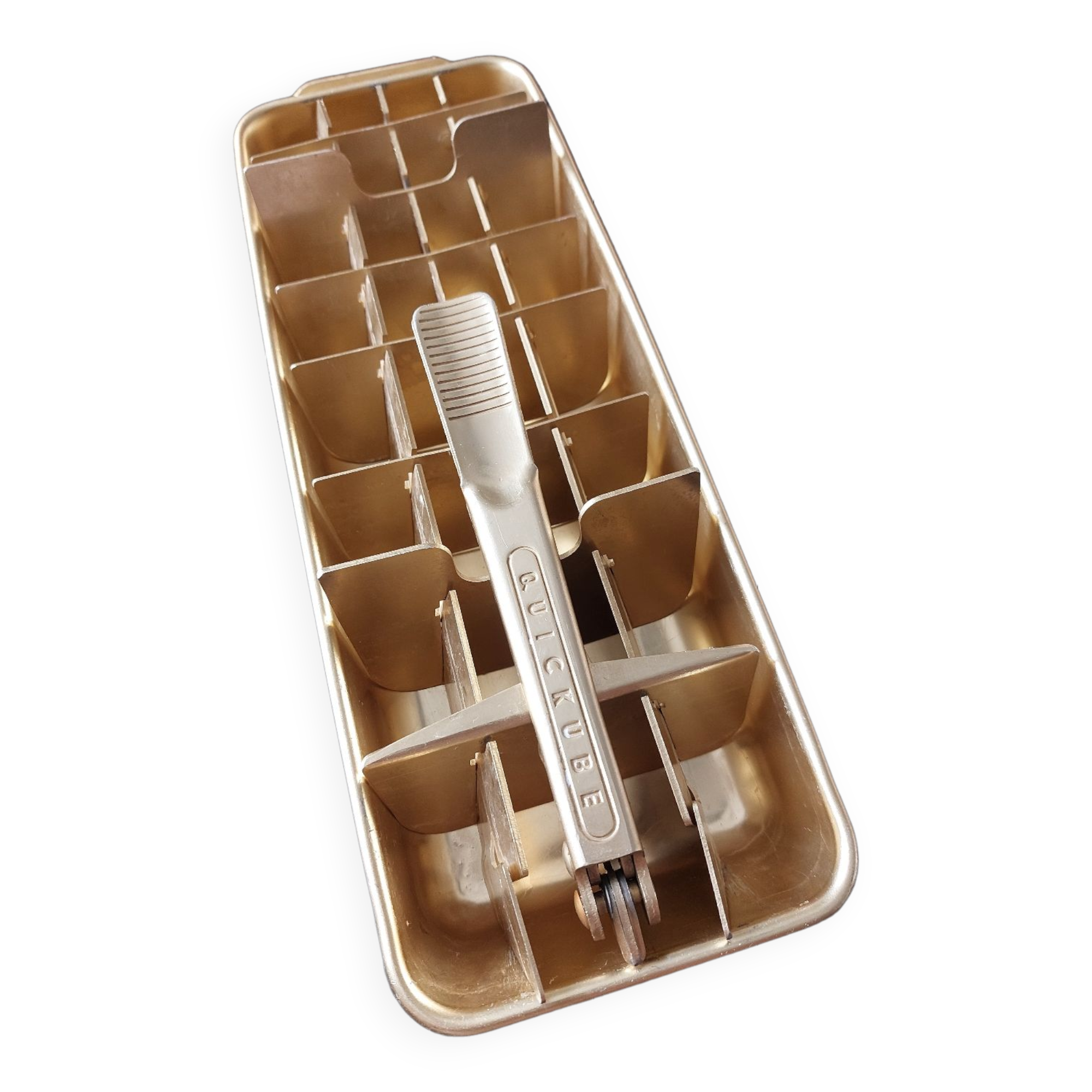 Frigidaire Quickcube ice cube tray