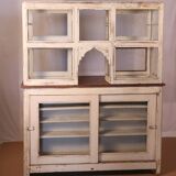 Comptoir de marchand en teck birmane patine blanche d’origine