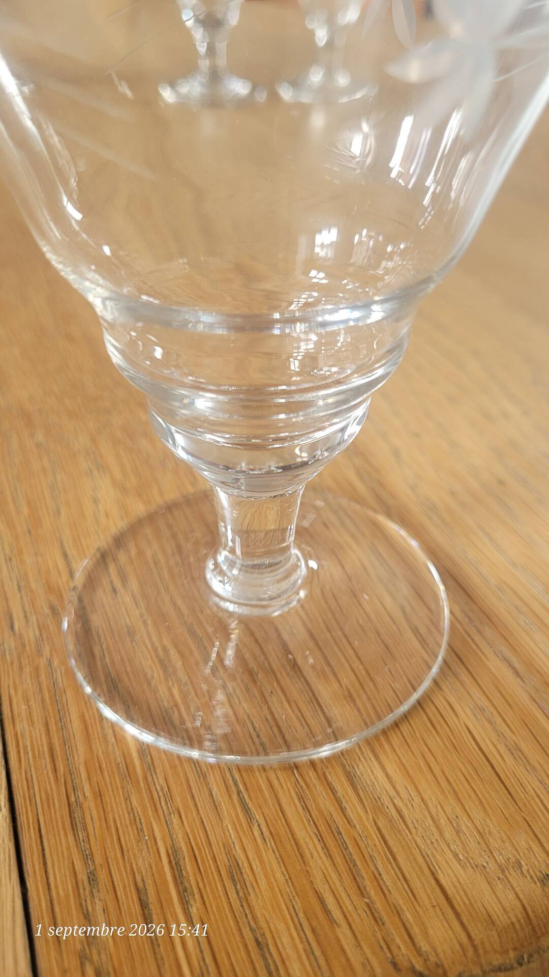 4 verres à pied Art Déco en verre gravé