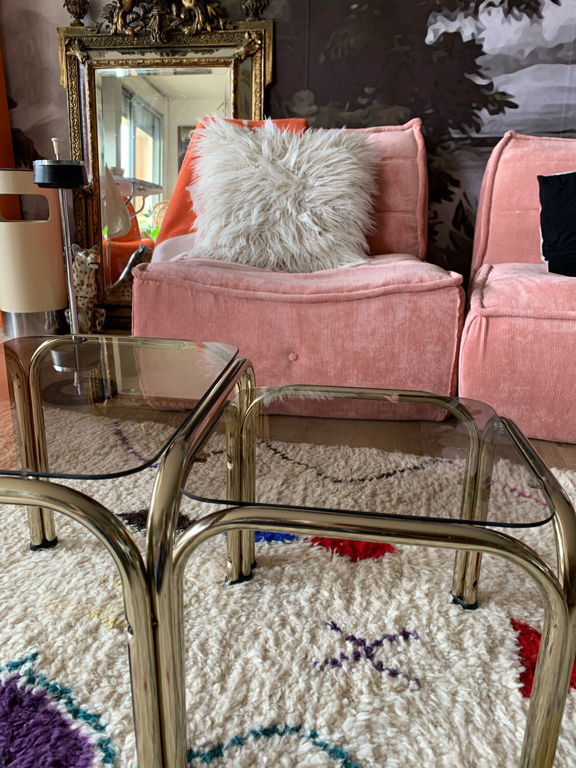 Duo of pull-out tables