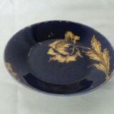 Tasse en porcelaine haviland bleu de sevres doree a l'or fin c.f.h g.d.m