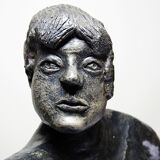 20th-century ceramic bust of a woman, art craft to be identified.