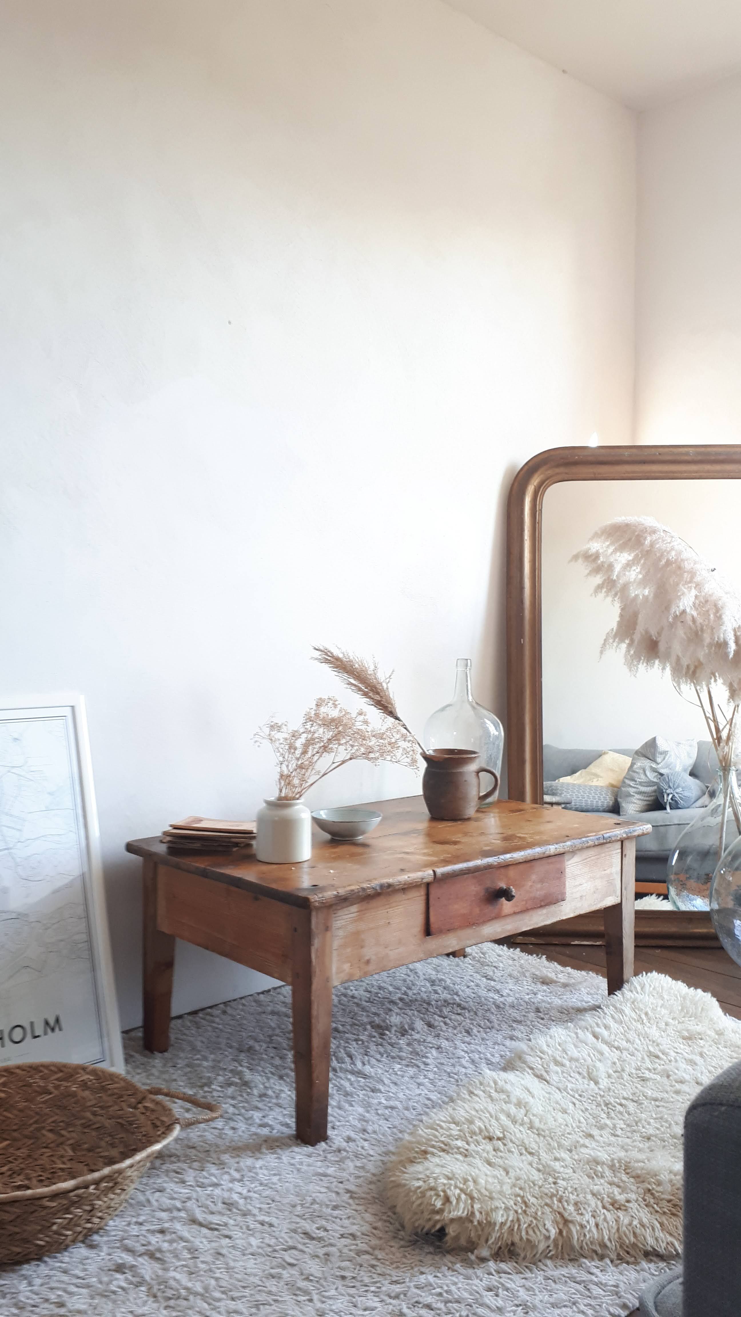 Old-spirited coffee table farm table