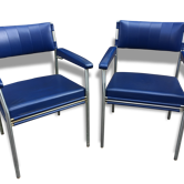 Paire de fauteuils vintage