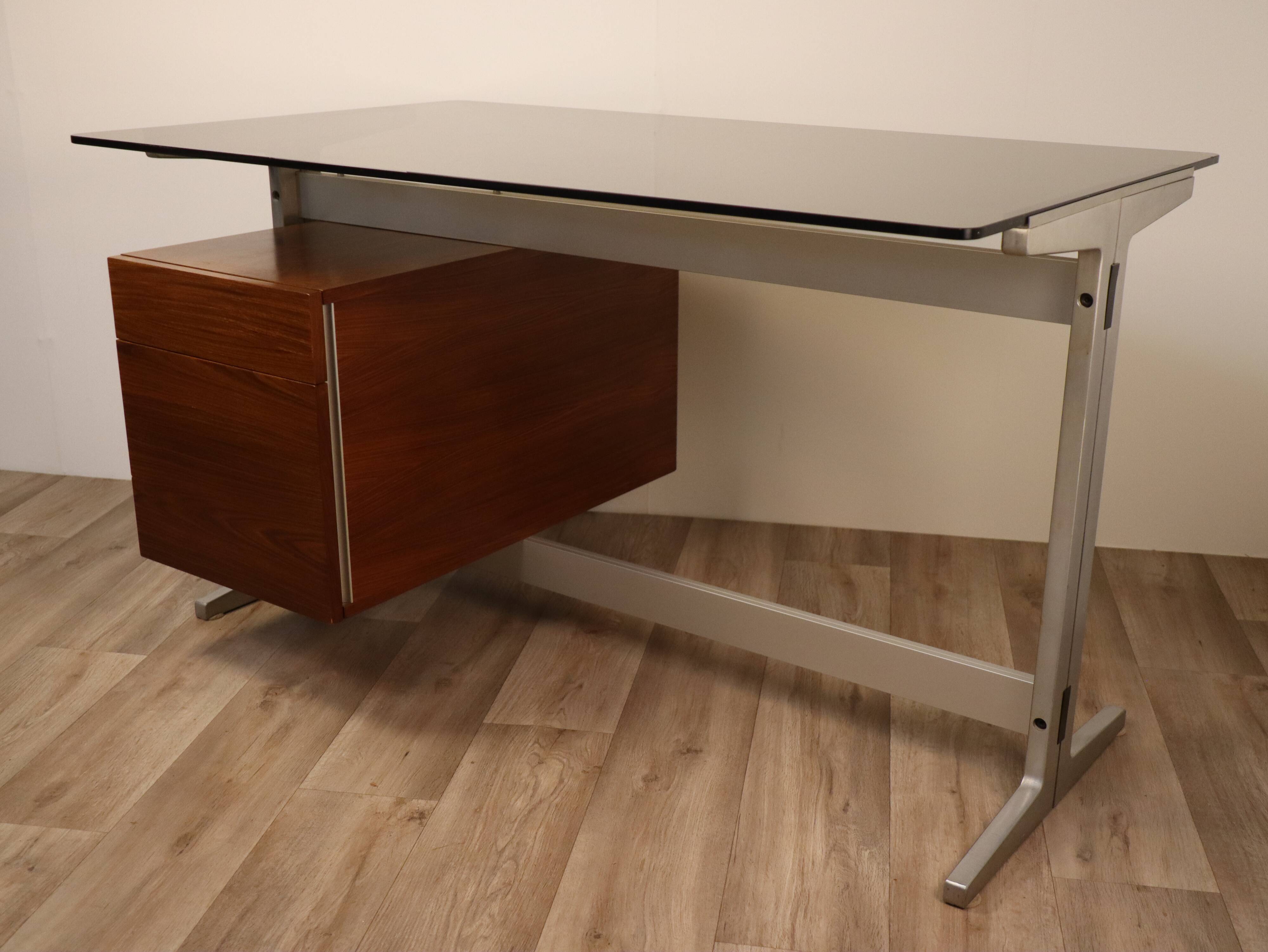 Vintage office by Etienne Fermigier 1970