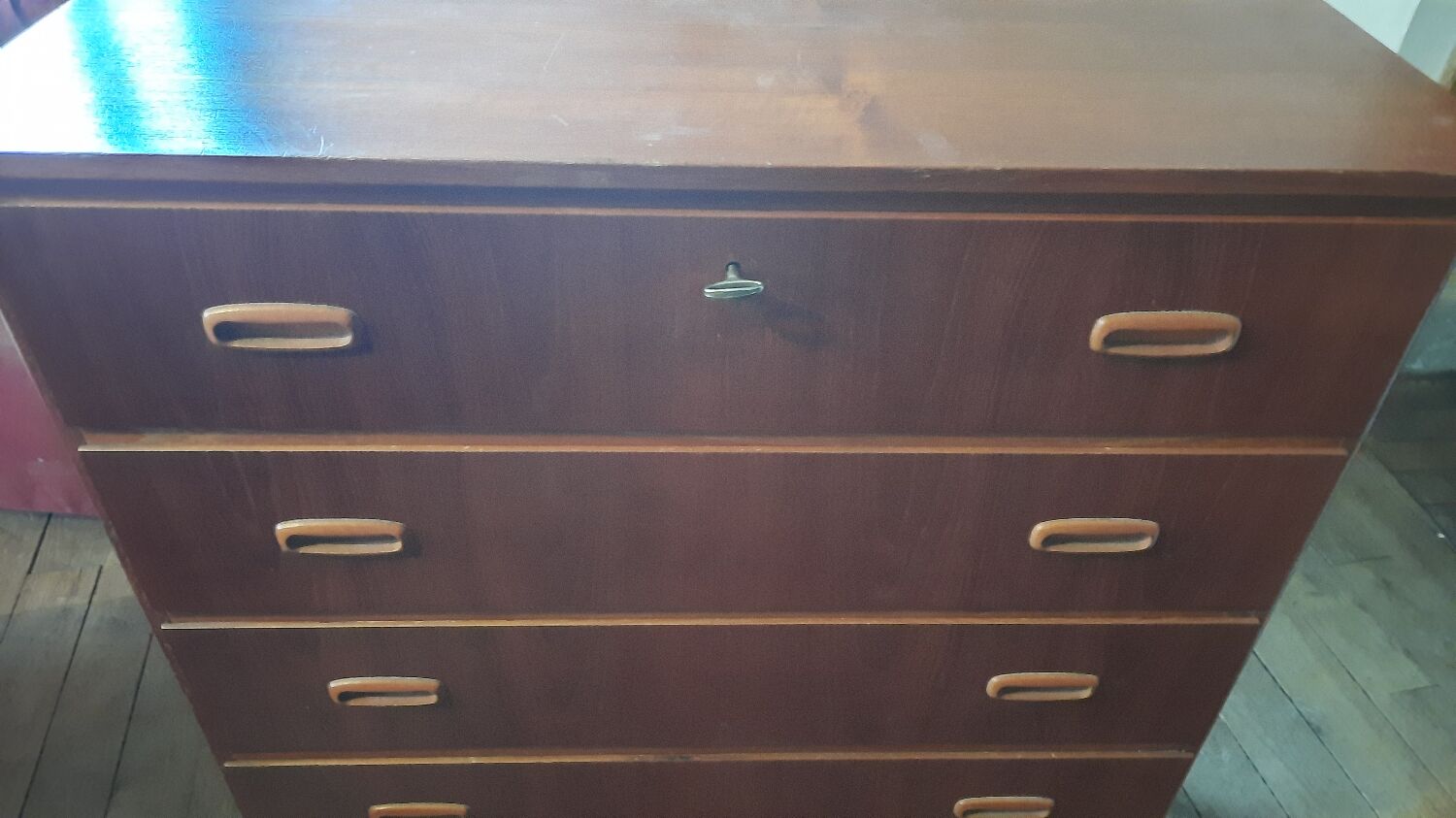 Scandinavian chest of drawers