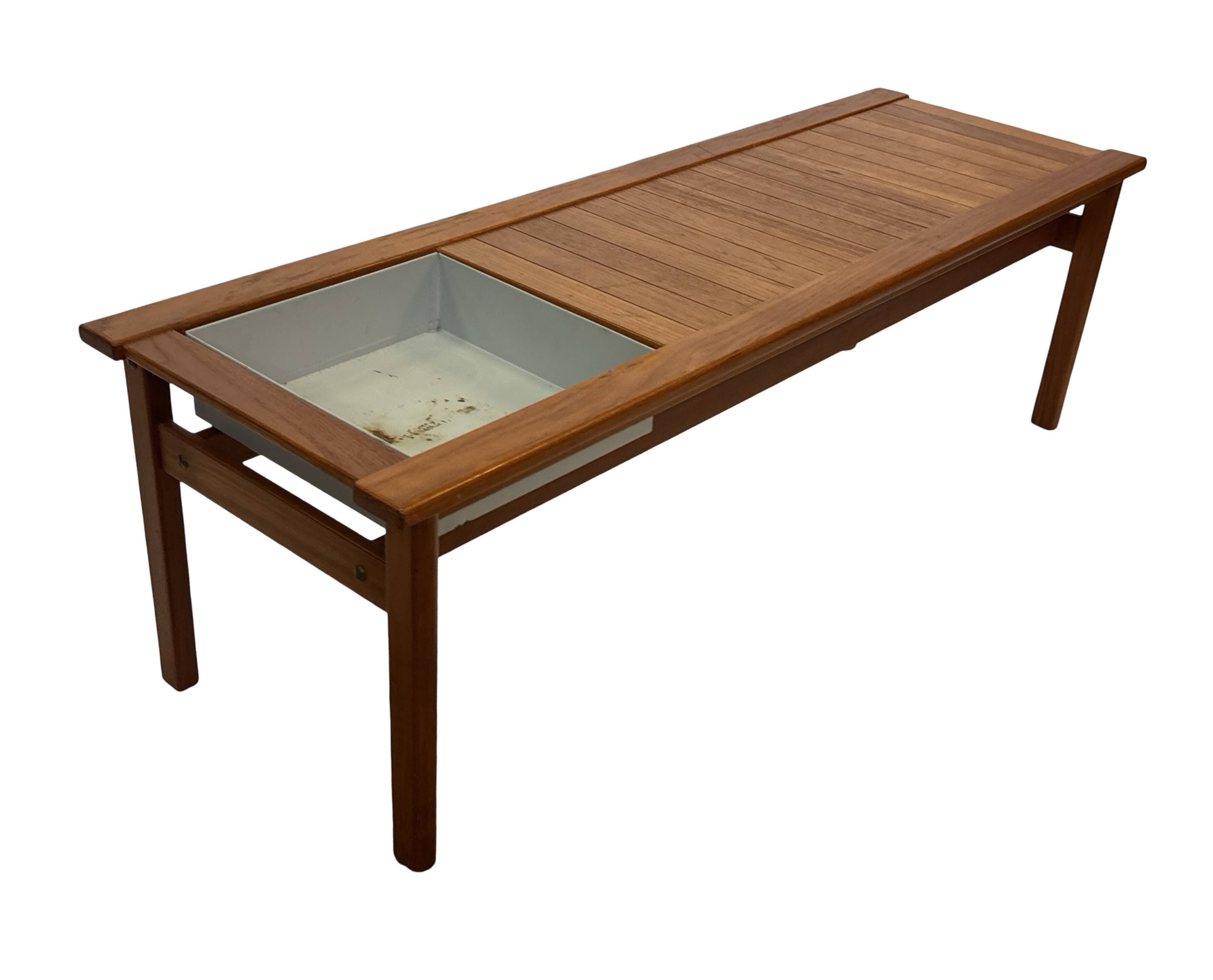 Vintage side table dresser side table plant table 60s