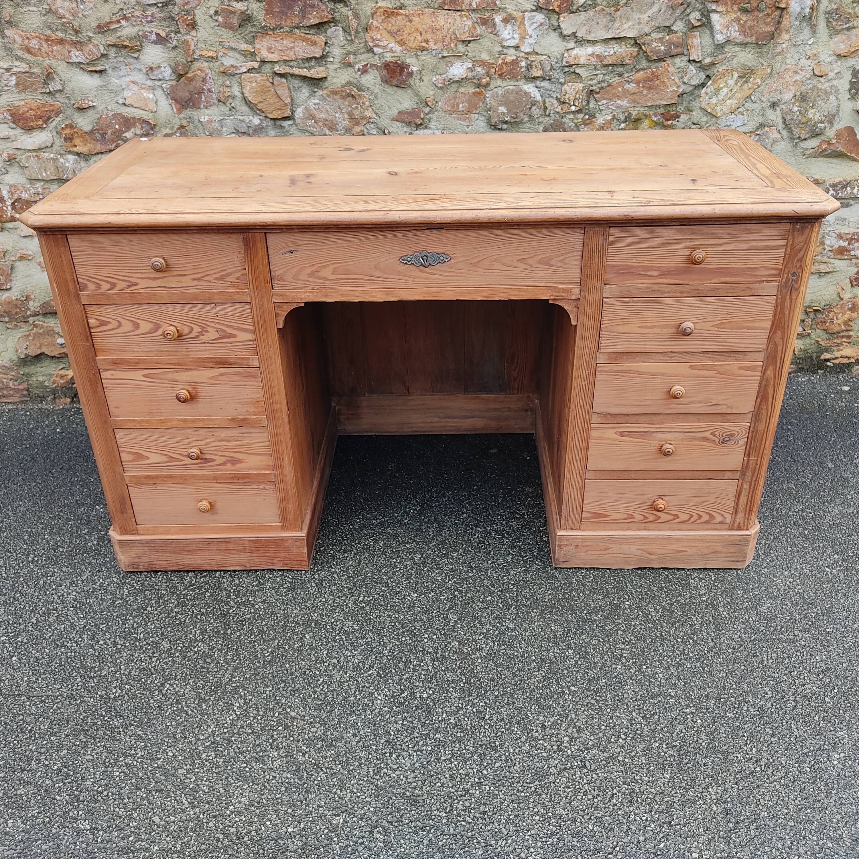 Desk/Furniture of trade