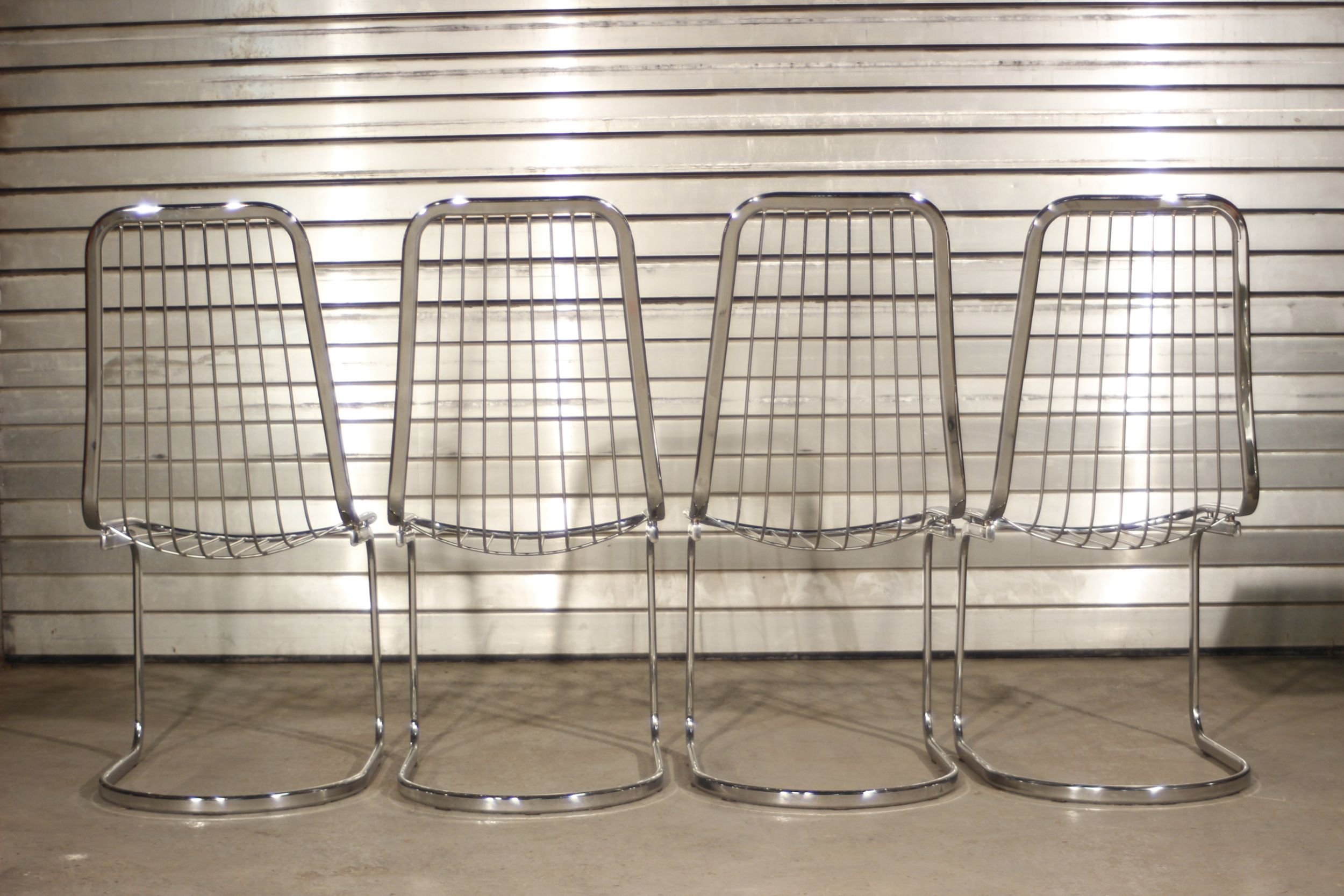 Lot de 4 chaises de salle à manger en tige d'acier chromé par Gastone Rinaldi, Italie 1970s