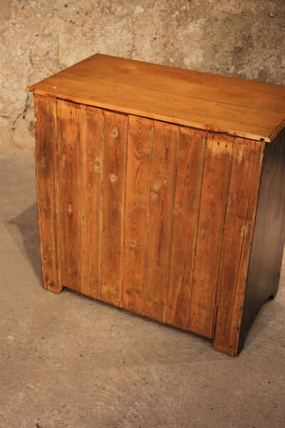 English drawer dresser