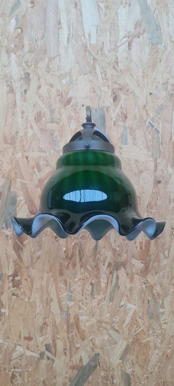 Art deco wall lamp in brass and glass