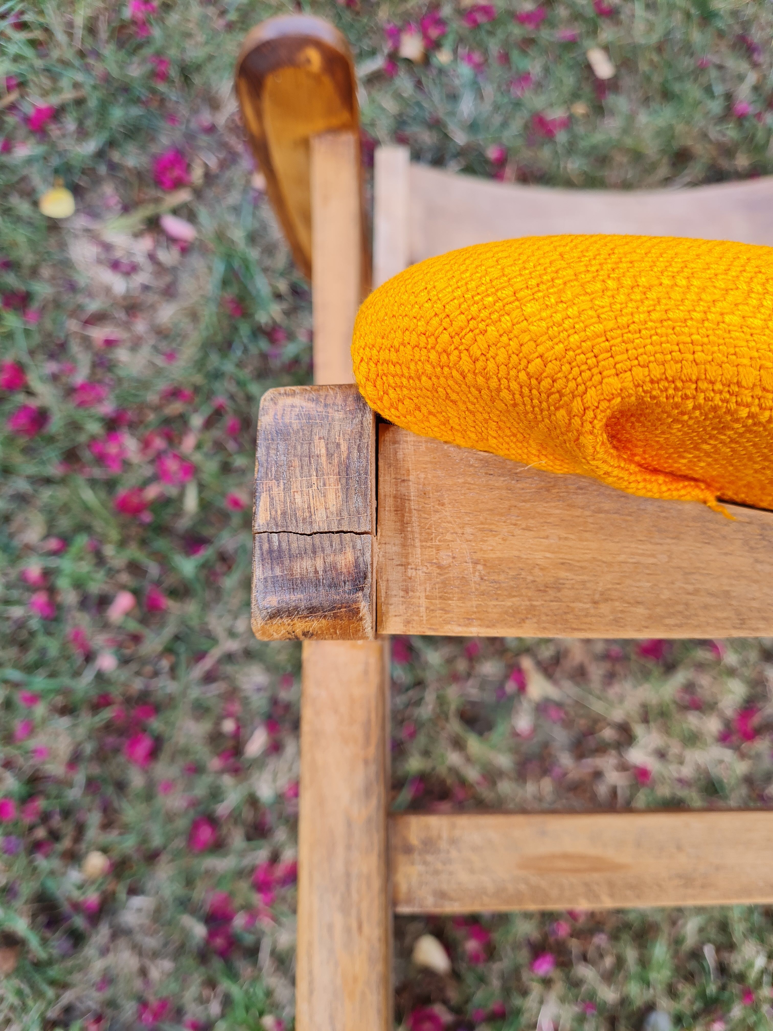 Armchair feet compass design vintage year 50