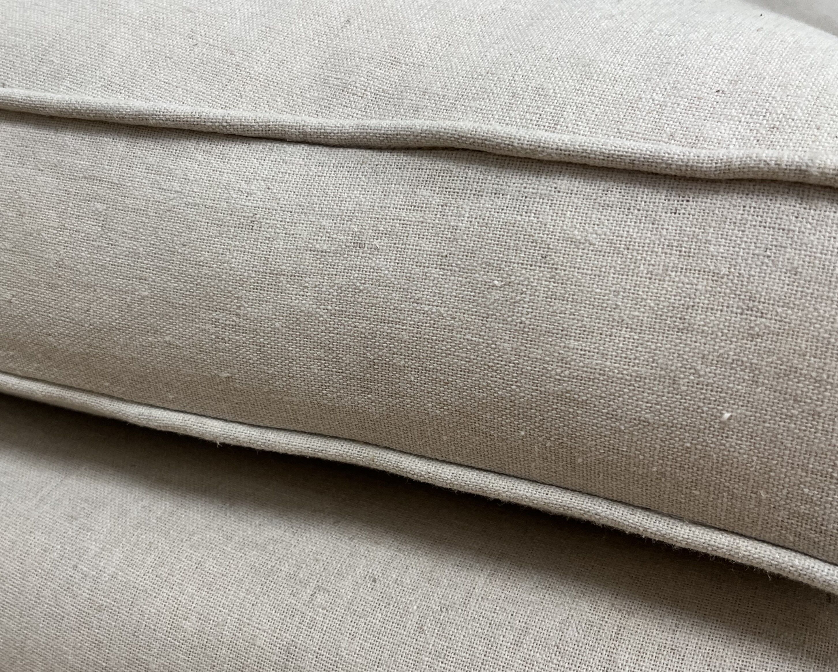 Shepherdess armchair in wood and natural linen