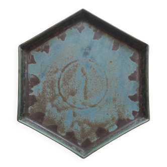 Denbac hexagonal stoneware plate