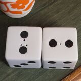 Salt shaker from