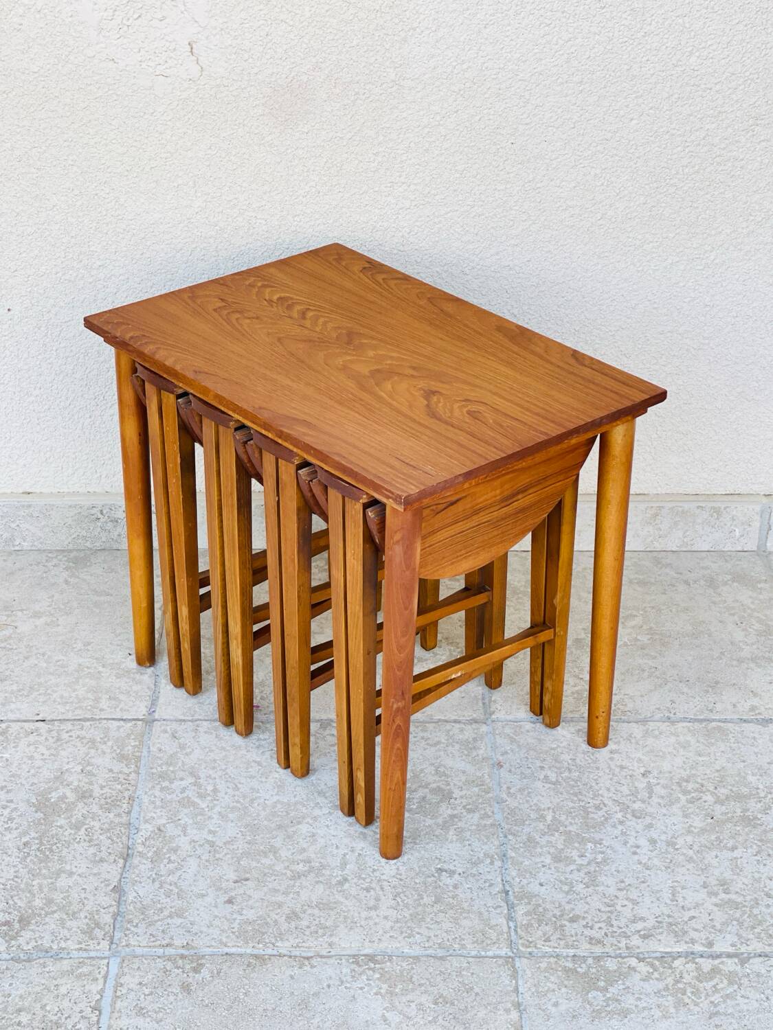 Vintage Scandinavian coffee table in teak from the 1960s.