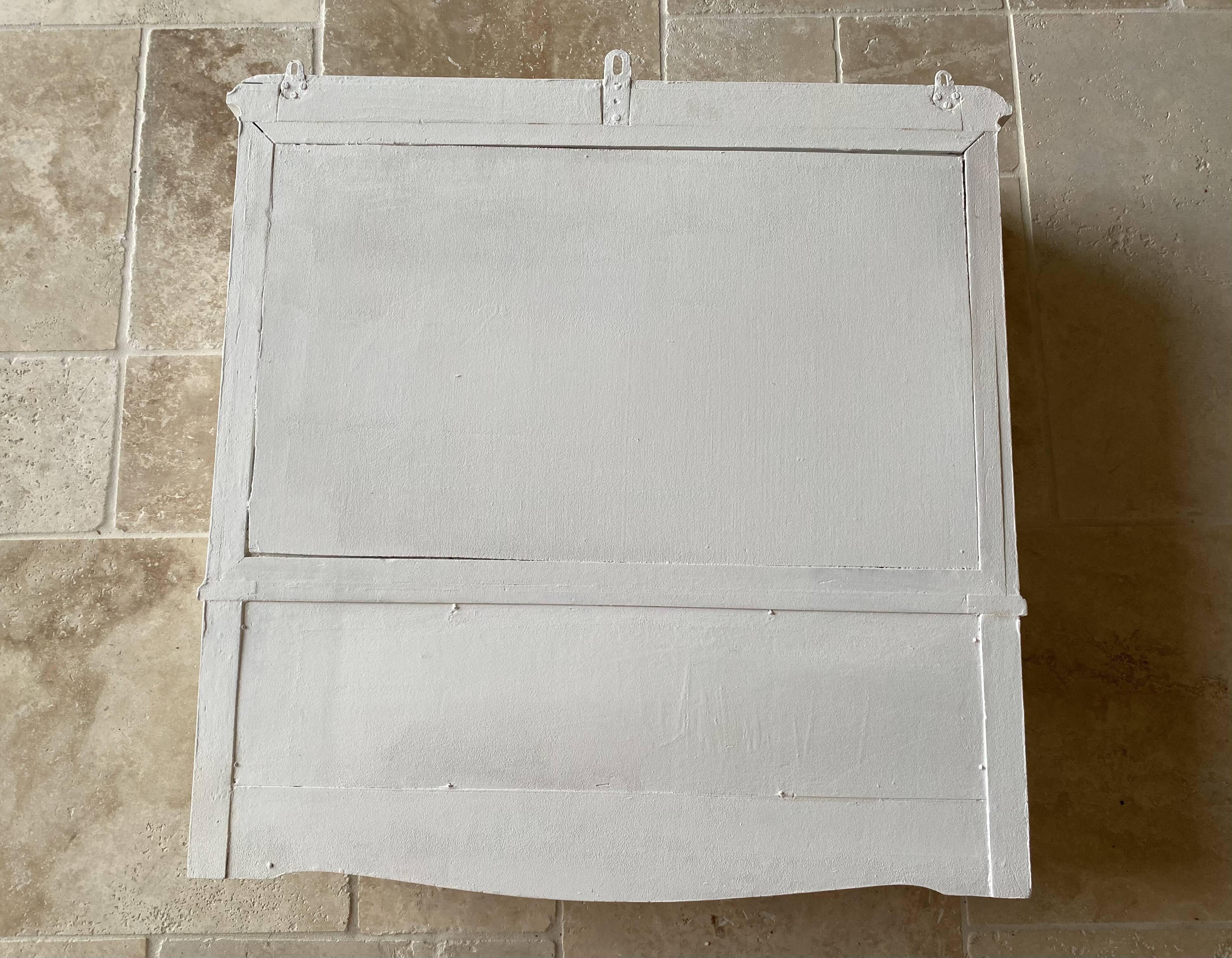 Old storage unit with mirror