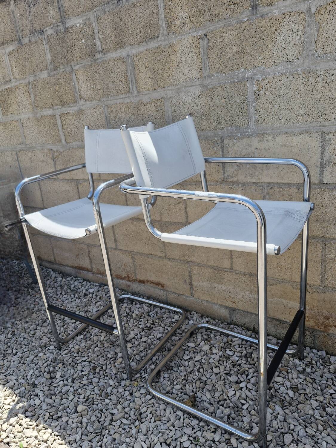 Italy 70's 2 leather bar stools