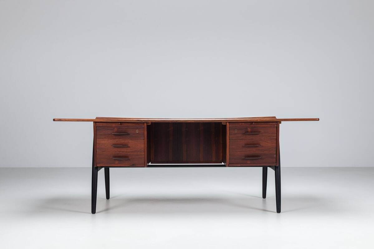 Scandinavian executive desk in rosewood with bar Denmark 1960