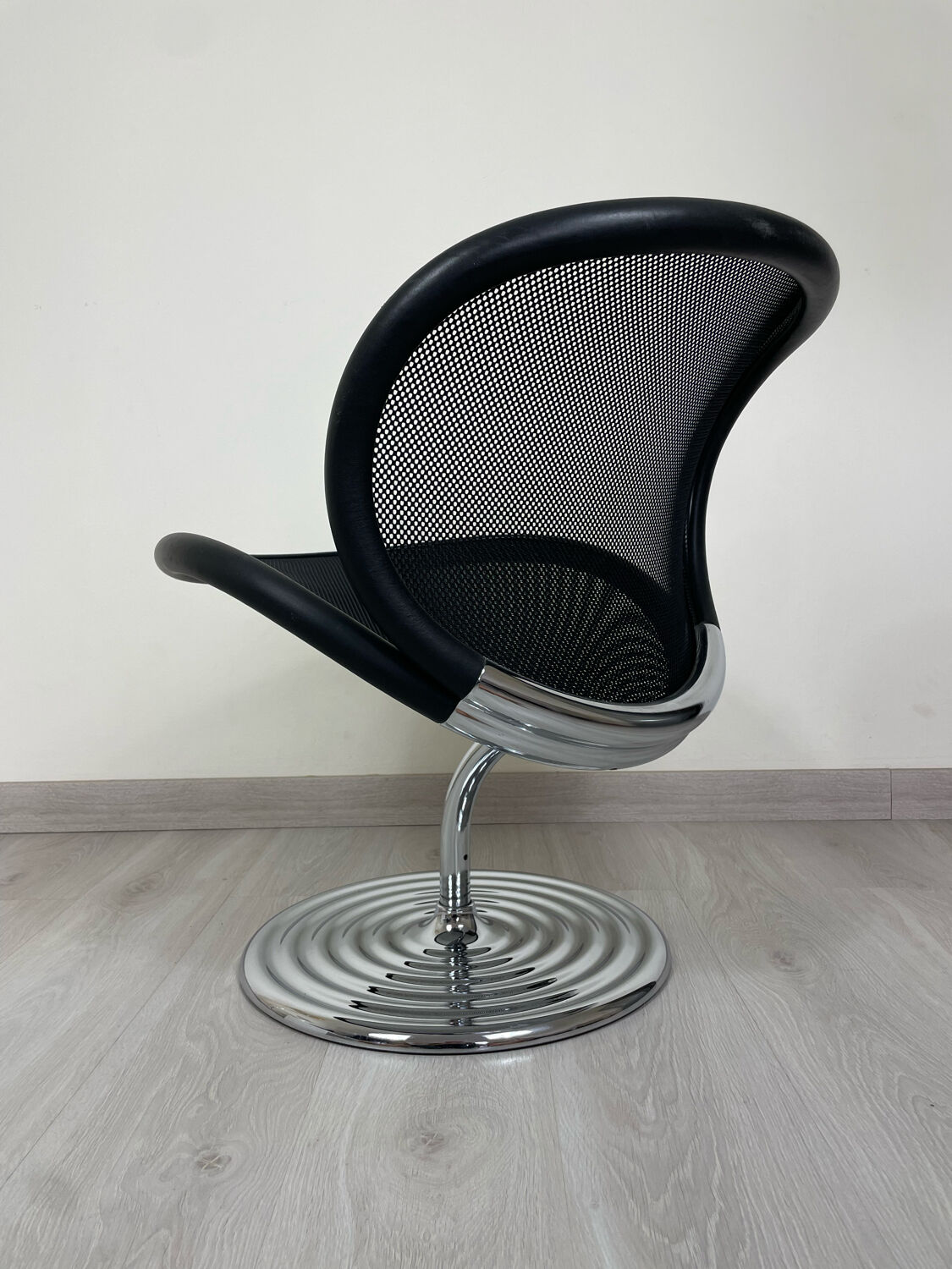 Chaise ‘ o line ‘ de Herbert Ohl pour Whilkhahn