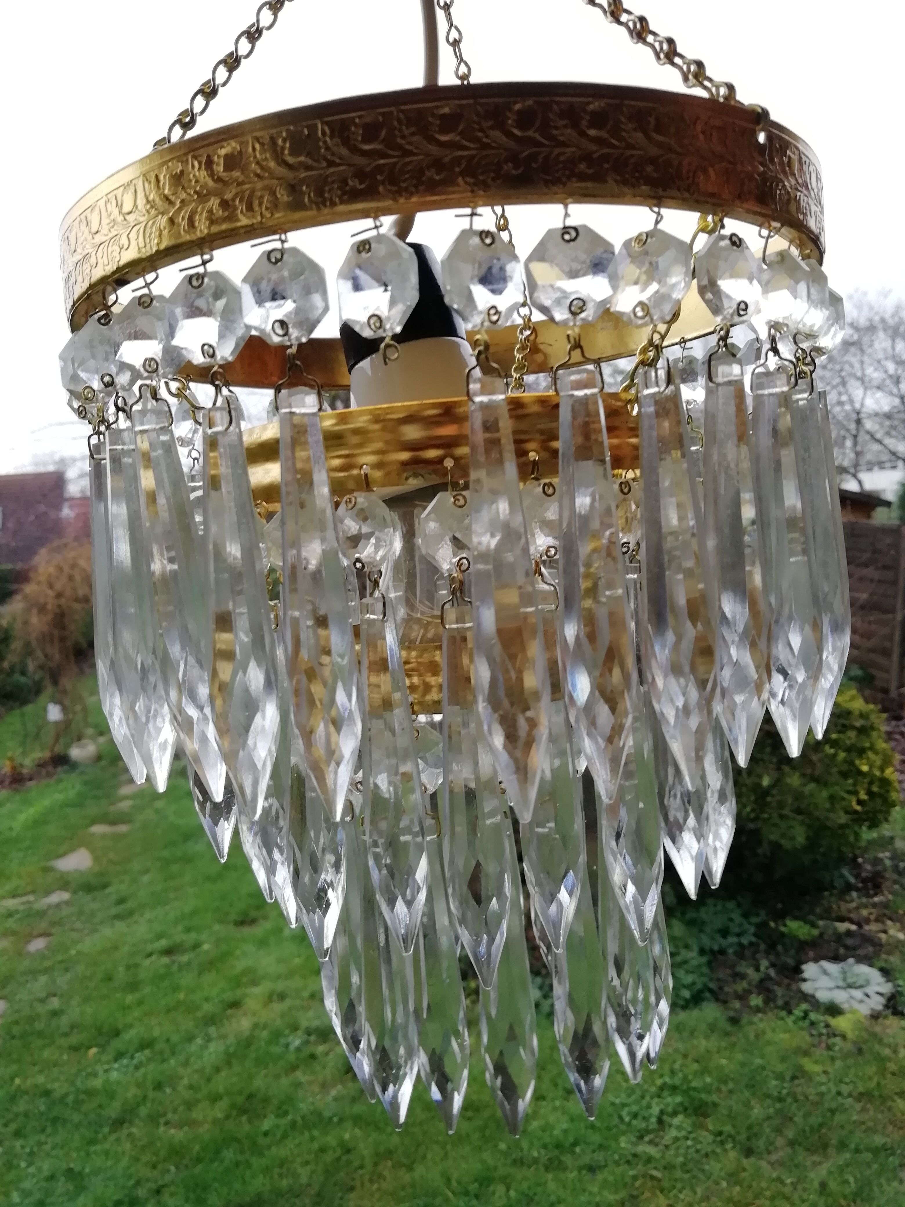 Lustre à pampilles en cristal