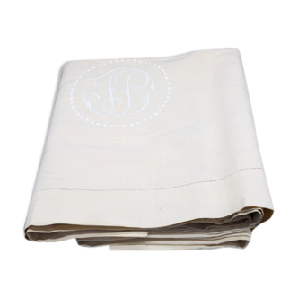 Old mestizo sheet and linen
