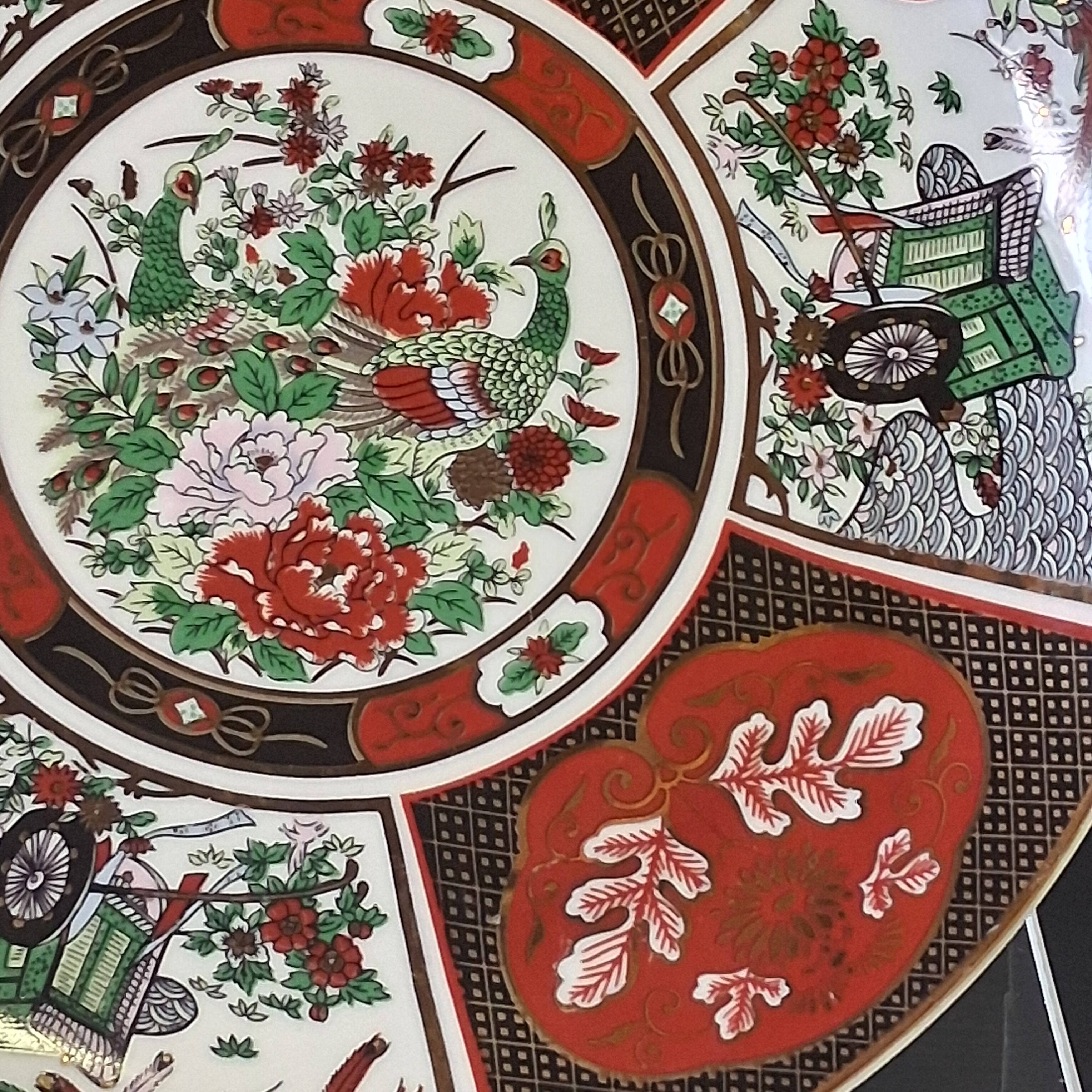Very pretty Asian plate in very good condition.