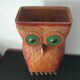 Umbrella holder in the shape of an owl in wood and wicker