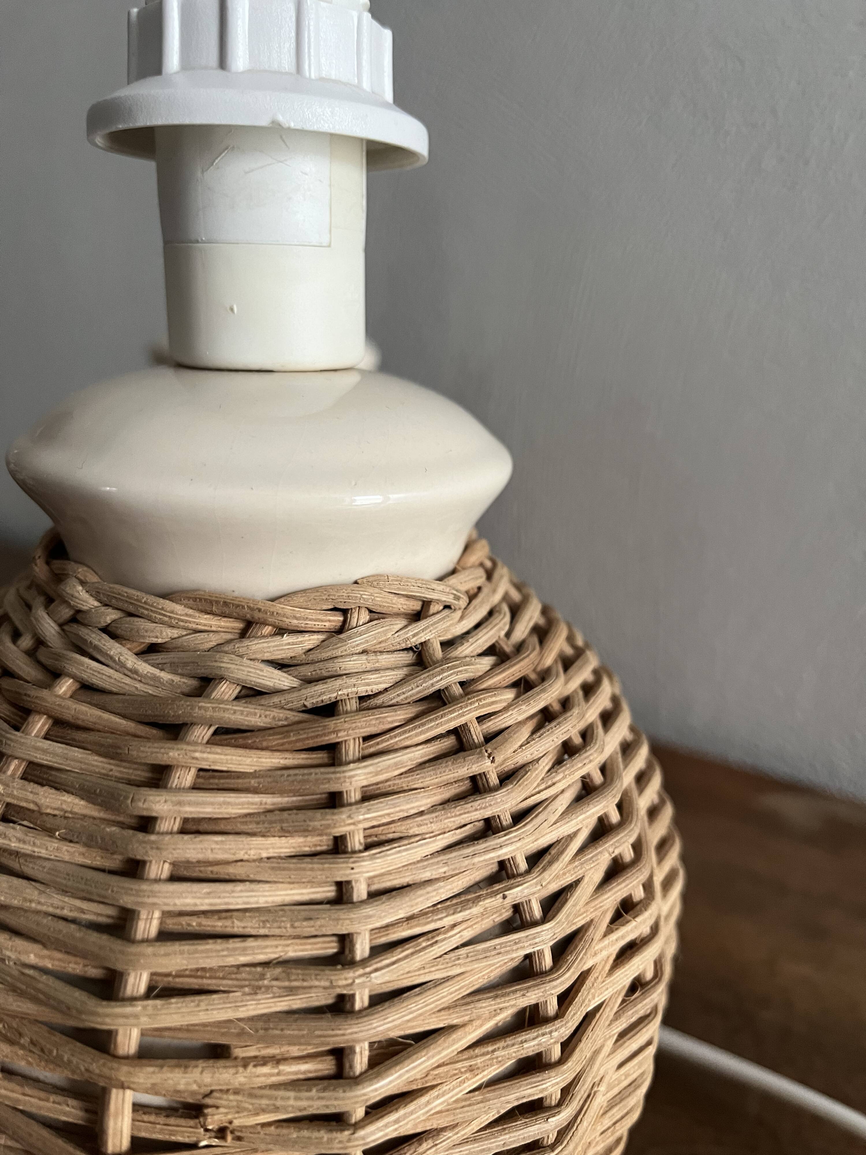 Pieds de lampes de chevet boule en rotin tressé