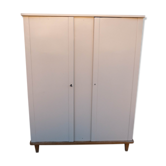 Compas foot cabinet