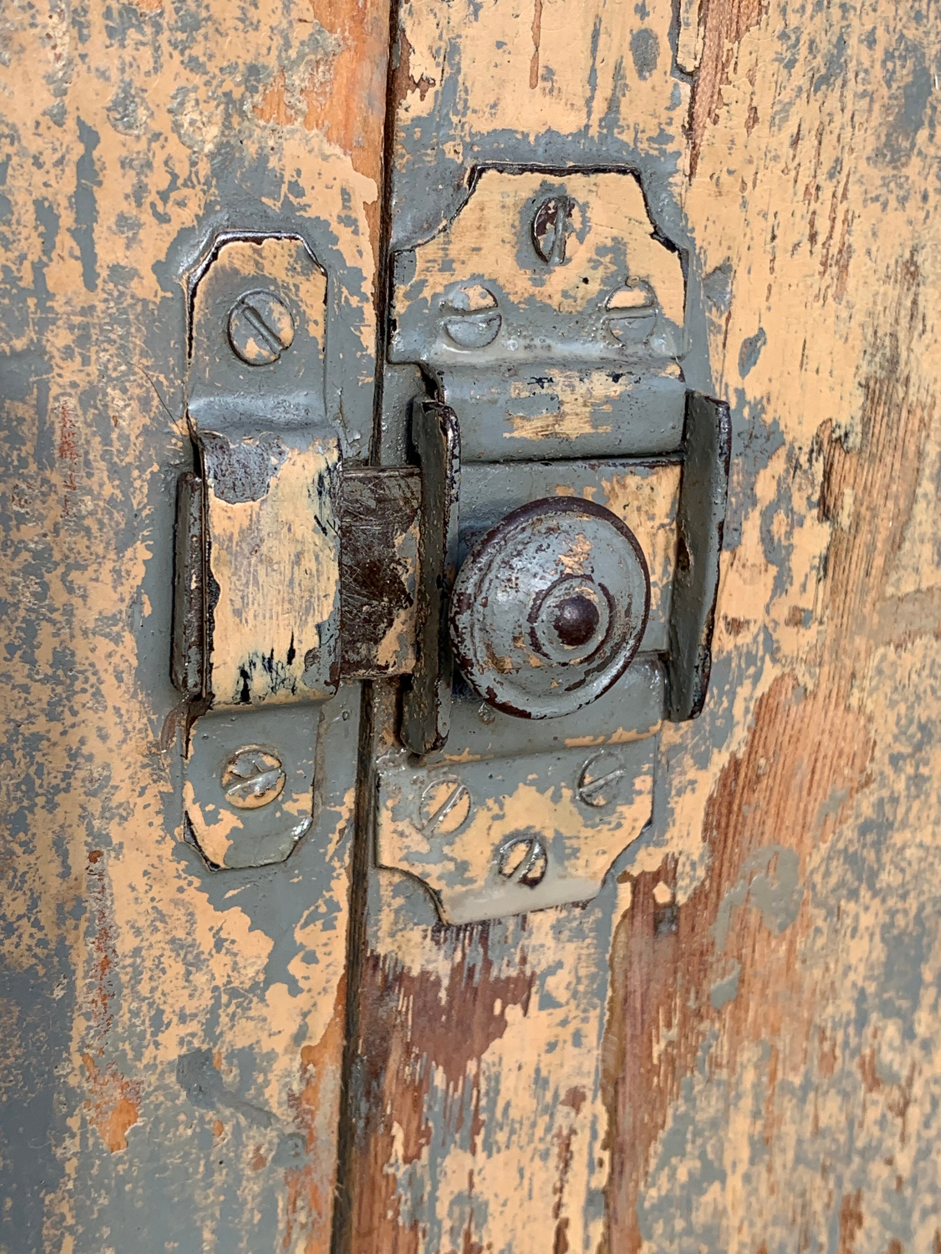 Parisian workshop buffet with patina 1940