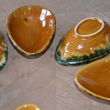 8 ceramic avocado bowls from Sars Poteries