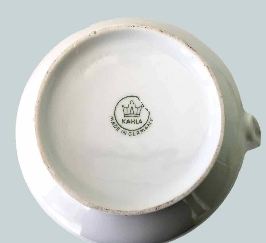 Pichet en porcelaine allemande