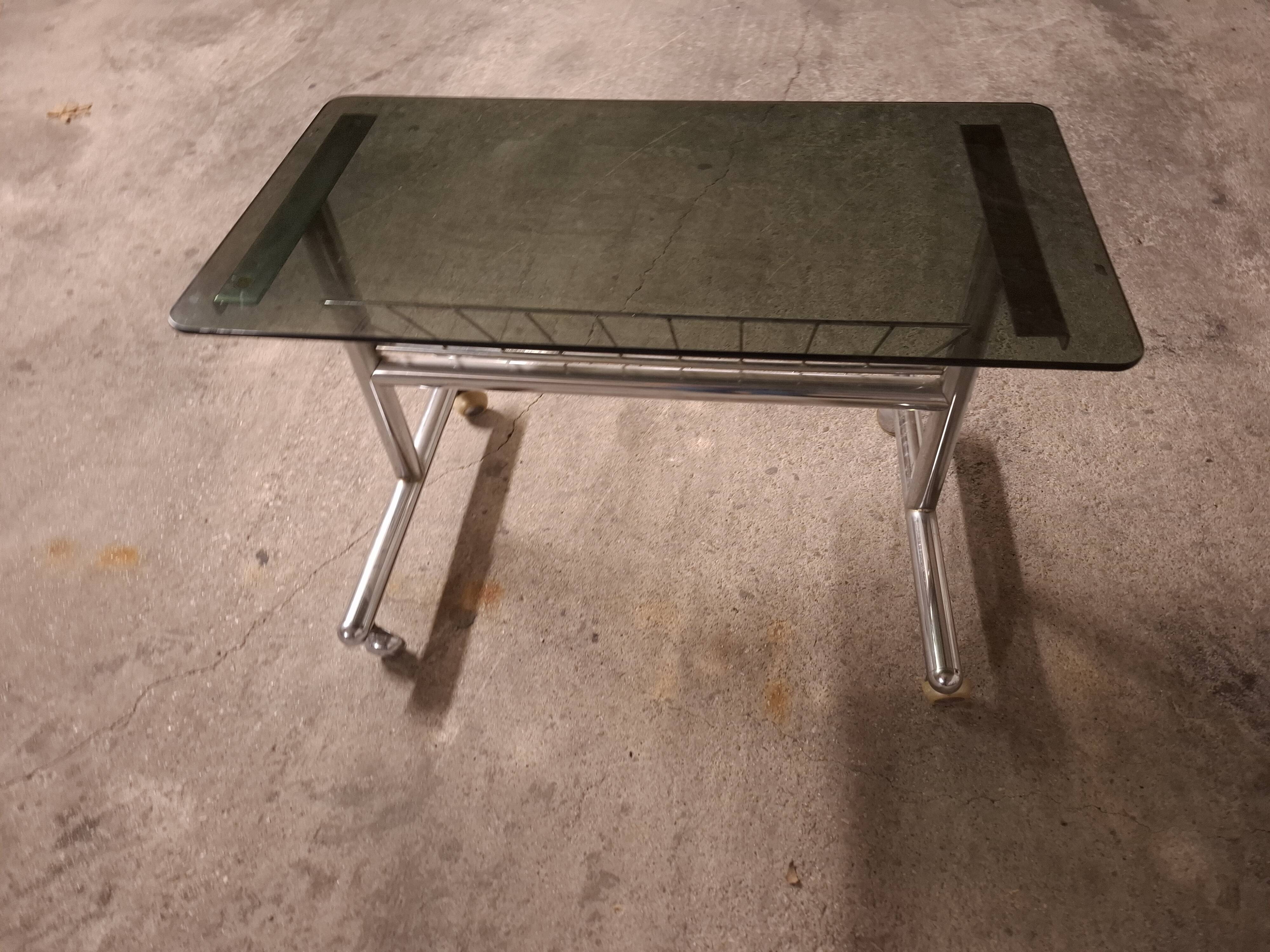 Vintage 70's coffee table, magazine rack