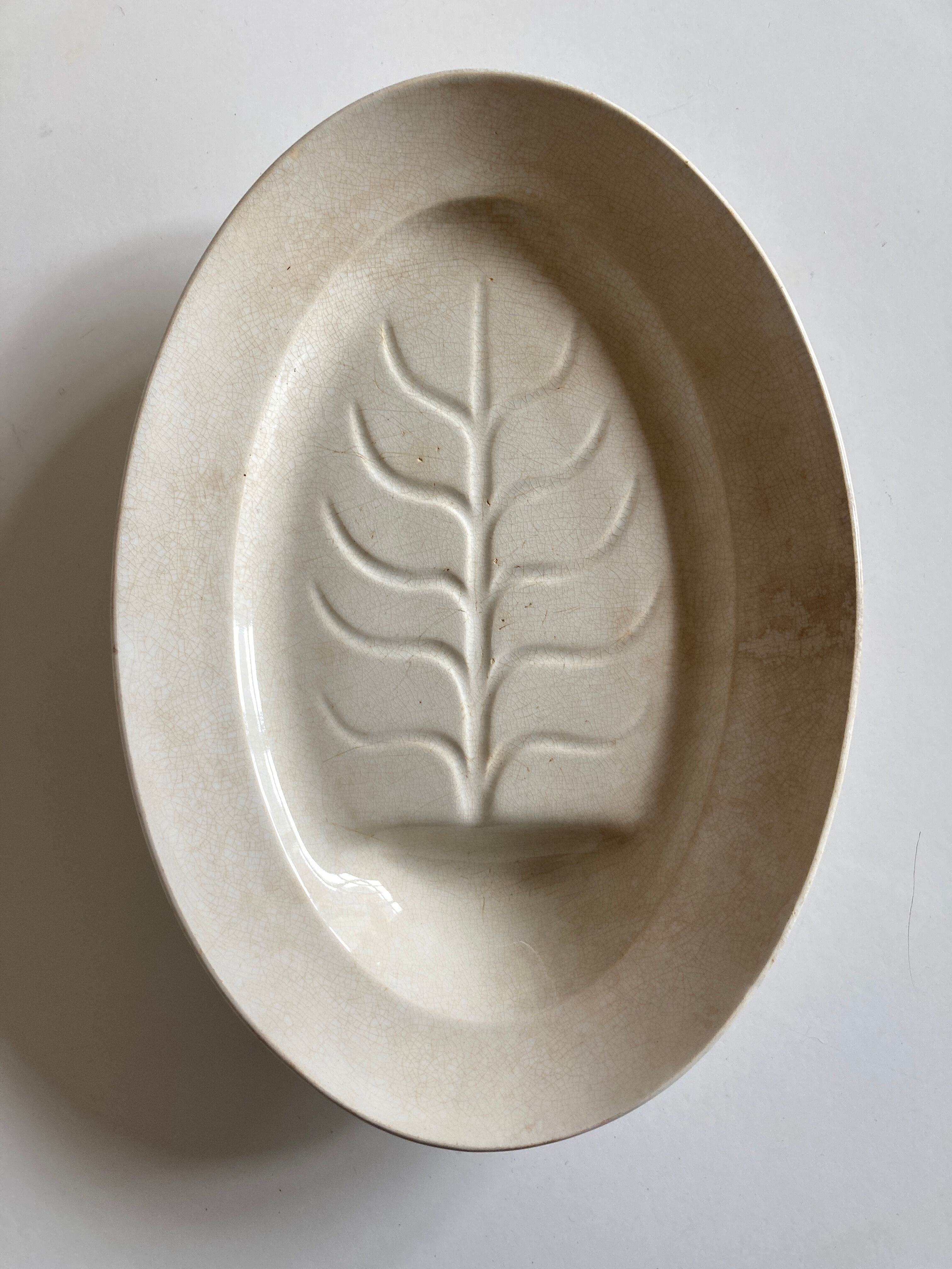 Poultry dish in earthenware Creil and Montereau