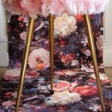 Pink moumoute tripod stool