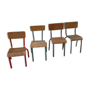 Chaises écoliers vintage