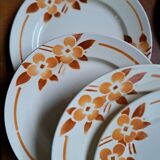 Suite de 21 assiettes au pochoir