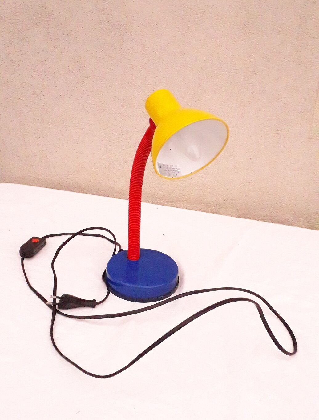 Lampe de bureau tricolore
