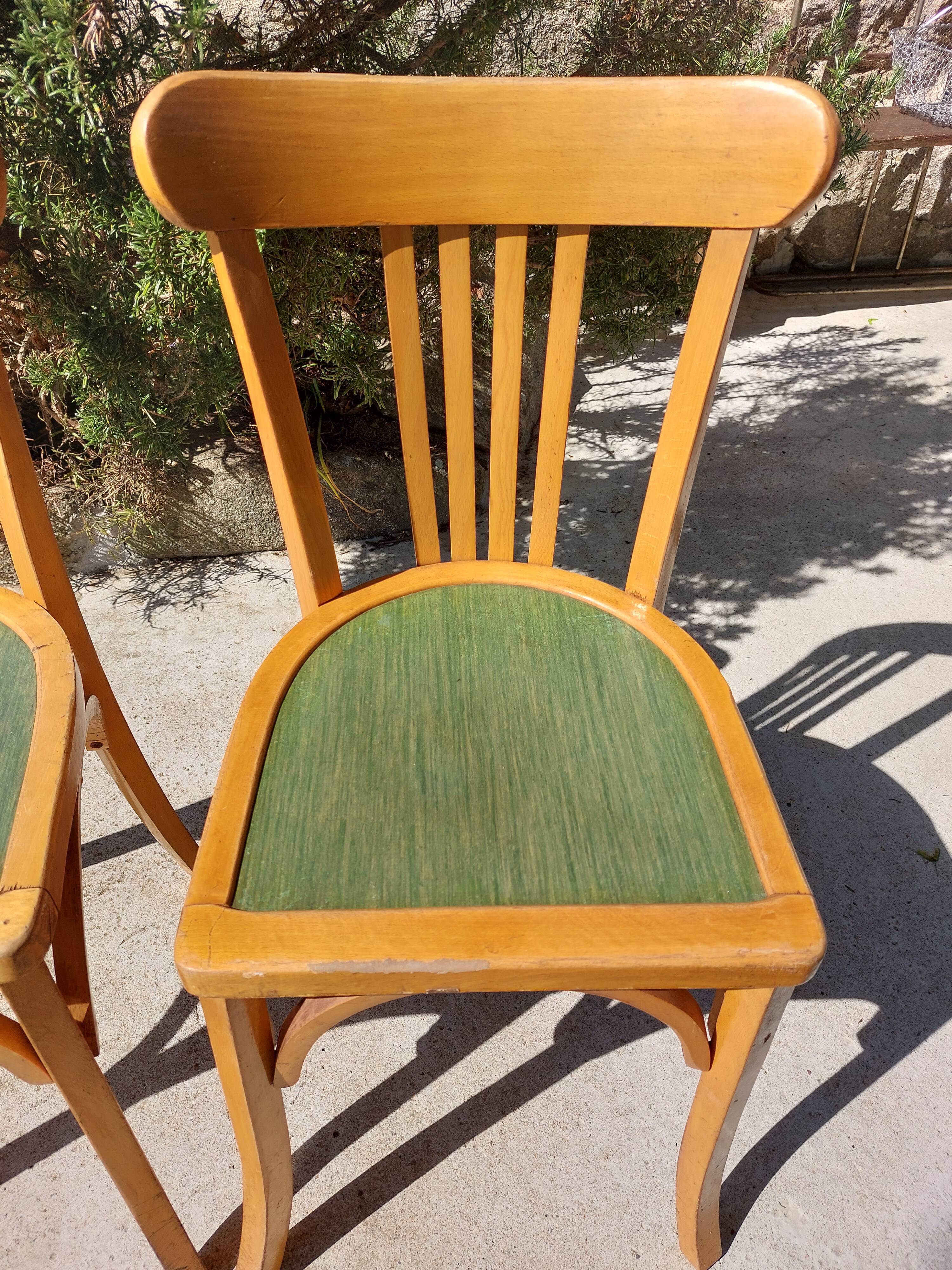 2 chaises bistrot bois et vertes