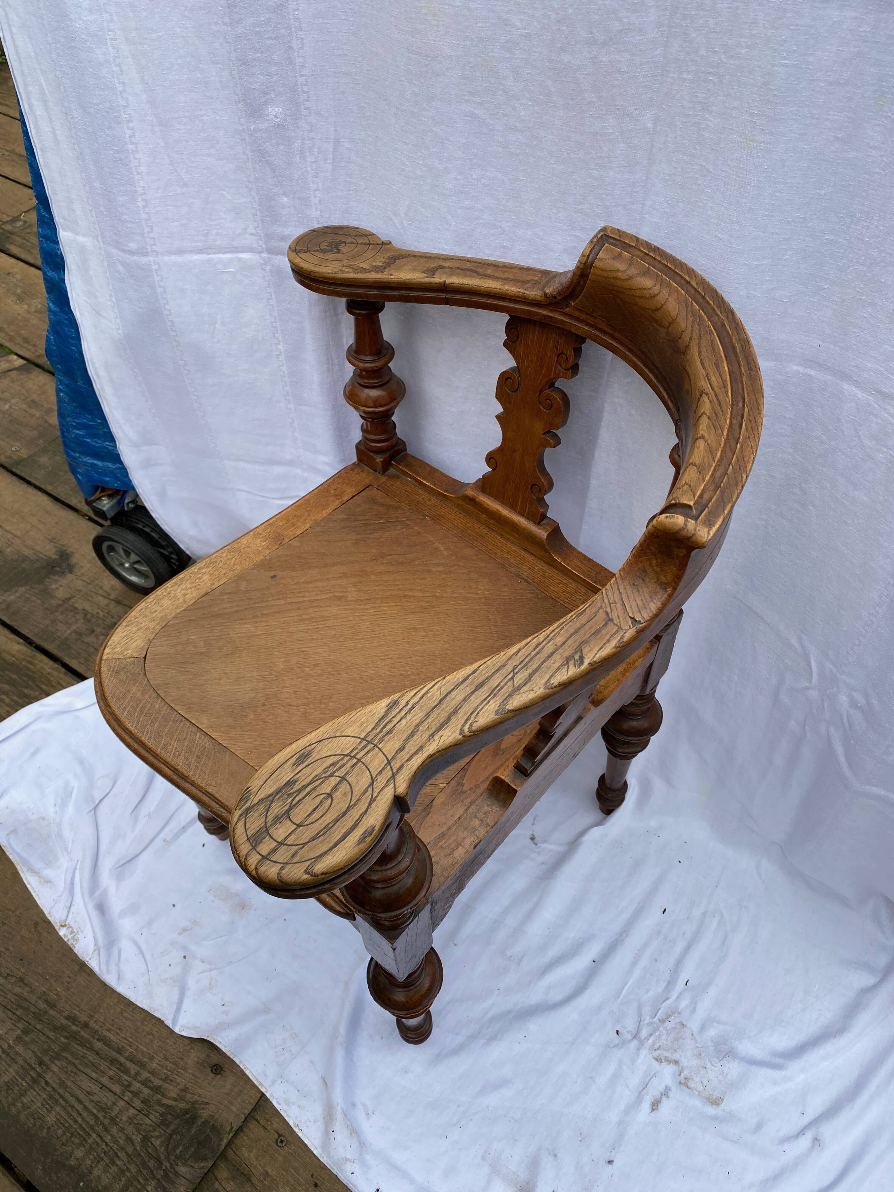 Wooden corner chair