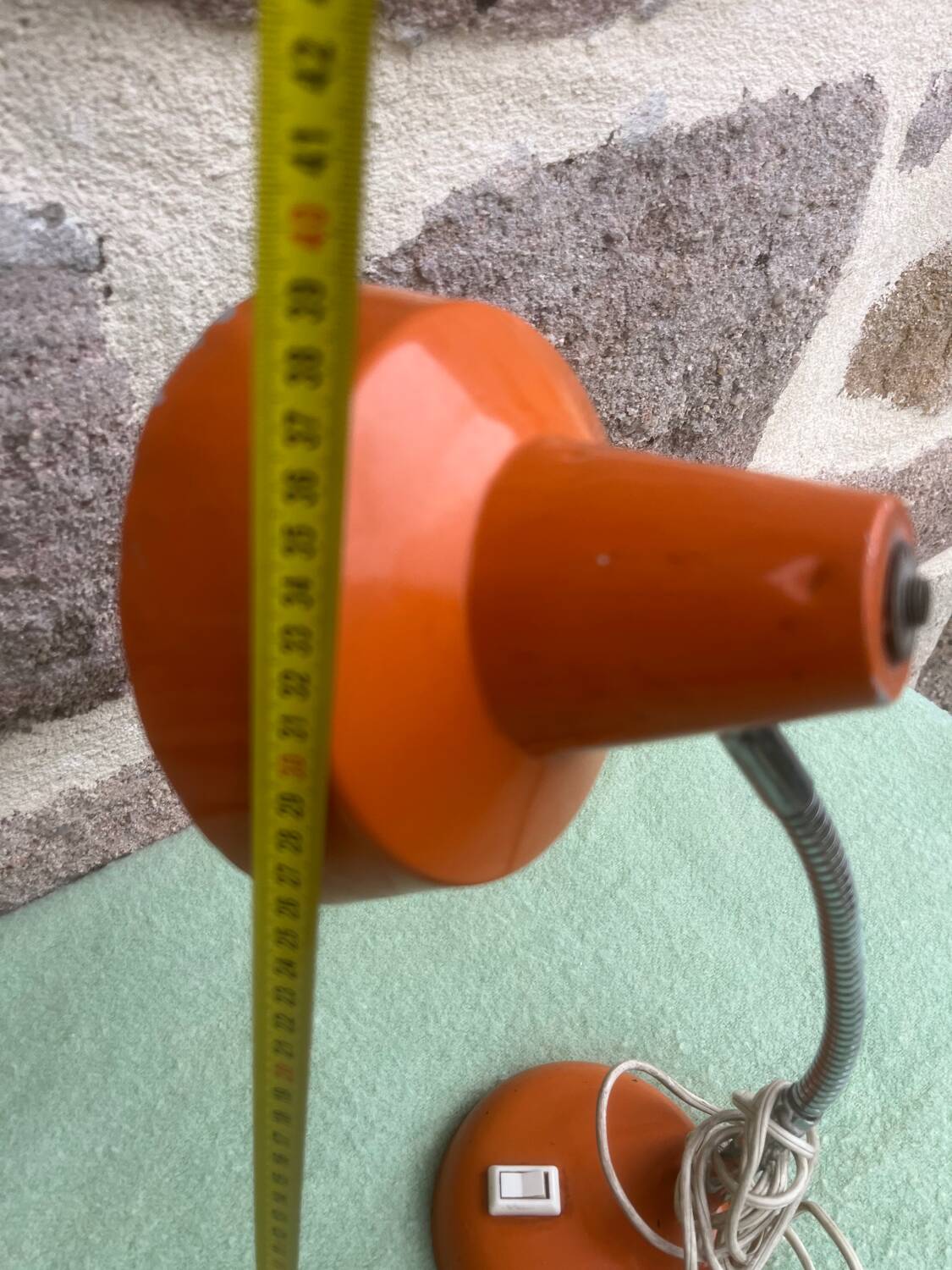 Articulated lamp