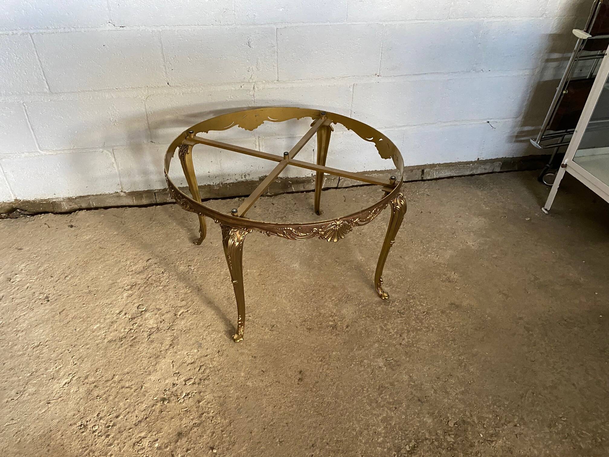 Vintage 1950s round onyx coffee table with brass base